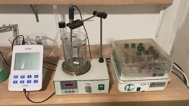 Laboratoire, agitateur, doseur CO2 et pilote recette bières